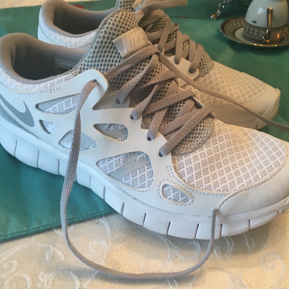 Nike tennis shoes 7.5 New